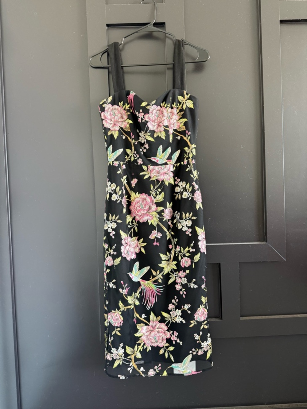 Dress the Population Hummingbird Embroidered Midi Dress Black Floral Size S